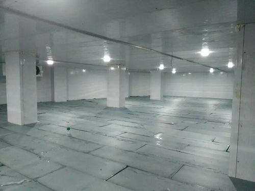 鄭州冷凍庫(kù)在使用中遇到發(fā)霉的問(wèn)題怎么辦？